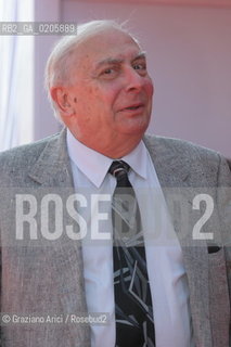02_09_2007 - VENICE - 64TH FILM FESTIVAL - FILM LA FILLE COUPEE EN DEUX - THE DIRECTOR CLAUDE CHABROL ©Graziano Arici/Rosebud2