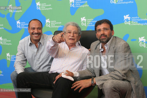 07_09_2007 - VENICE - 64TH FILM FESTIVAL - FILM HEYA FAWDA (CHAOS) - LEFT TO RIGHT: KHALED SALEH ACTOR, YOUSSEF CHAHINE DIRECTOR, KHALED YOUSSEF DIRECTOR . ©Graziano Arici/Rosebud2