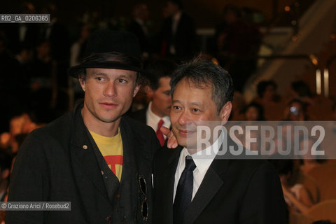 08_09_2007 - VENICE - 64TH FILM FESTIVAL - OFFICIAL AWARDS - THE DIRECTOR ANG LEE WITH THE ACTOR HEATH LEDGER . ©Graziano Arici/Rosebud2