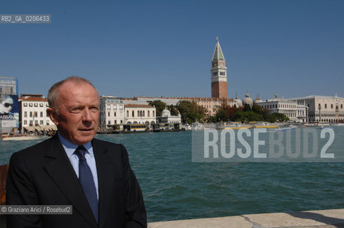 VENICE 20/09/07 - CERIMONY OF CONSIGNEMENT OF THE PUNTA DELLA DOGANA TO FRANCOIS PINAULT TO BUILD THE NEW ART CONTEMPORANY MUSEUM IN VENICE WITH THE ARCHITECT TADAO ANDO AND THE MAYOR MASSIMO CACCIARI ©Graziano Arici/Rosebud2 ARTE