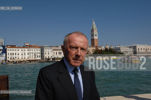 VENICE 20/09/07 - CERIMONY OF CONSIGNEMENT OF THE PUNTA DELLA DOGANA TO FRANCOIS PINAULT TO BUILD THE NEW ART CONTEMPORANY MUSEUM IN VENICE WITH THE ARCHITECT TADAO ANDO AND THE MAYOR MASSIMO CACCIARI ©Graziano Arici/Rosebud2 ARTE