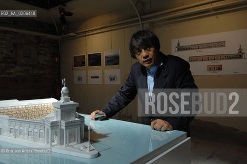 VENICE 20/09/07 - CERIMONY OF CONSIGNEMENT OF THE PUNTA DELLA DOGANA TO FRANCOIS PINAULT TO BUILD THE NEW ART CONTEMPORANY MUSEUM IN VENICE WITH THE ARCHITECT TADAO ANDO AND THE MAYOR MASSIMO CACCIARI ©Graziano Arici/Rosebud2 ARTE