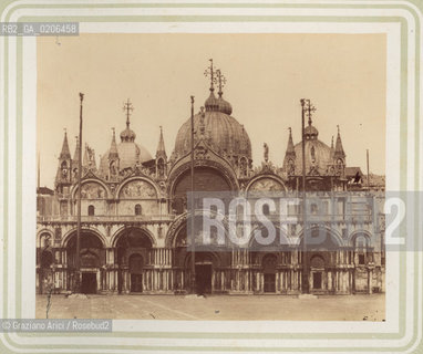 -VENEZIA, P.BERTOJA, BASILICA DI S. MARCO, SENZA DATA. STAMPA ALLALBUMINA  INCOLLATA SU CARTONE, CM 26X21 CONTENUTE ALLINTERNO DELLALBUM RICORDO DI VENEZIA. ©ARCHIVIO Graziano Arici/Rosebud2   FOTOANTICHE.-VENICE, P.BERTOJA, BASILICA DI S. MARCO, UNDATED. ALBUMEN PHOTOGRAPH  MOUNTED ON CARDBOARD, CM 26X21 ©Graziano Arici/Rosebud2 
