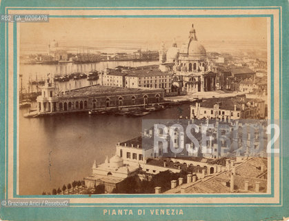-VENEZIA, EDIZIONI TESTOLINI, PANORAMA DAL CAMPANILE DI S. MARCO VERSO LA SALUTE, SENZA DATA. STAMPA ALLALBUMINA INCOLLATA SU CARTONE CONTENUTA NELLALBUM A SOFFIETTO RICORDO DI VENEZIA, CM 15,3X11,7  ©ARCHIVIO Graziano Arici/Rosebud2  VEDUTA DAL CAMPANILE DI S. MARCO FOTOANTICHE.-VENICE, EDIZIONI TESTOLINI, PANORAMA DAL CAMPANILE DI S. MARCO VERSO LA SALUTE, UNDATED. ALBUMEN PHOTOGRAPH MOUNTED ON CARDBOARD IN THE ALBUM RICORDO DI VENEZIA, CM 15,3X11,7 ©Graziano Arici / rosebud2