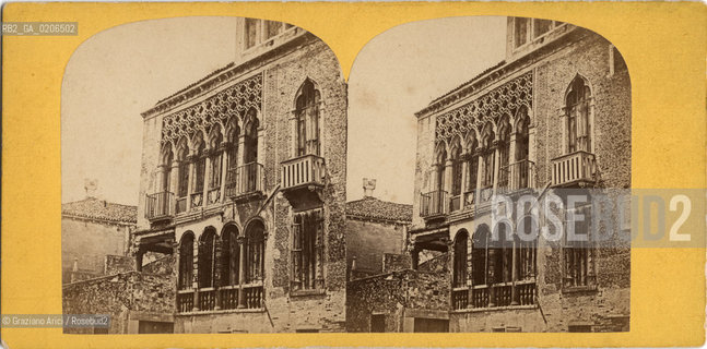 -VENEZIA, SENZA INDICAZIONE DAUTORE, FINESTRA DI  PALAZZO CICOGNA ALLANGELO RAFFAELE, 1860 C.A. POSITIVO ALLALBUMINA MONTATO SU CARTONE, FOTOGRAFIA STEREOSCOPICA, CM 17,2X8,4  ©ARCHIVIO Graziano Arici/Rosebud2  FOTOANTICHE.-VENICE, NO AUTHORS INDICATION, FINESTRA DI  PALAZZO CICOGNA ALLANGELO RAFFAELE, 1860 C.A. ALBUMEN POSITIVE MOUNTED ON CARDBOARD, STEREOSCOPICAL PHOTOGRAPH CM 17,2X8,4 ©Graziano Arici / rosebud2 ..