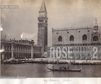 -VENEZIA, SENZA INDICAZIONE DAUTORE, DOGE PALACE, ANTE 1873. STAMPA ALLALBUMINA INCOLLATA SU CARTONE, CM 21X16 ©ARCHIVIO Graziano Arici/Rosebud2  FOTOANTICHE.-VENICE, NO AUTHORS INDICATION, DOGE PALACE, ANTE 1873. ALBUMEN PHOTOGRAPH MOUNTED ON CARDBOARD, CM 21X16 ©Graziano Arici/Rosebud2 