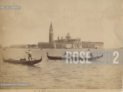 -VENEZIA, SENZA INDICAZIONE DAUTORE, PANORAMA DELLISOLA DI S.GIORGIO, SENZA DATA. STAMPA ALLALBUMINA, CM 25X18,7 ©ARCHIVIO Graziano Arici/Rosebud2  GONDOLA FOTOANTICHE.-VENICE, NO AUTHORS INDICATION, PANORAMA DELLISOLA DI S.GIORGIO, UNDATED. ALBUMEN PHOTOGRAPH, CM 25X18,7 ©Graziano Arici/Rosebud2 .
