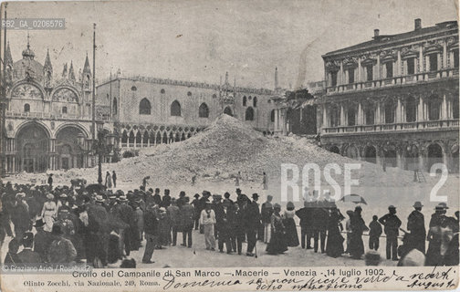 -VENEZIA, SENZA INDICAZIONE DAUTORE, CROLLO DEL CAMPANILE DI S.MARCO - MACERIE, 1902, CARTOLINA POSTALE  , CM 14X8,9 ©ARCHIVIO Graziano Arici/Rosebud2  FOTOANTICHE.-VENICE, NO AUTHORS INDICATION, CROLLO DEL CAMPANILE DI S.MARCO - MACERIE, 1902. POSTCARD, CM 14X8,9 ©Graziano Arici/Rosebud2 