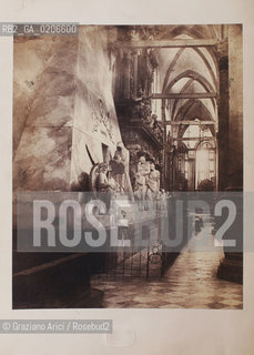 -VENEZIA, CARLO PONTI, INTERIEUR DE LEGLISE DE S.TE MARIE DES FRARI, SENZA DATA. STAMPA ALLALBUMINA  INCOLLATA SU CARTONE CON TIMBRO CARLO PONTI, CM 25,3X31,5 ©ARCHIVIO Graziano Arici/Rosebud2  MONUMENTO DI CANOVA NELLA CHIESA DEI FRARI FOTOANTICHE.-VENICE, CARLO PONTI, INTERIEUR DE LEGLISE DE S.TE MARIE DES FRARI, UNDATED. ALBUMEN PHOTOGRAPH  MOUNTED ON CARDBOARD WITH STAMP CARLO PONTI, CM 25,3X31,5 ©Graziano Arici / rosebud2