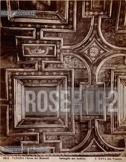 -VENEZIA, CARLO NAYA, CHIESA DEI MIRACOLI - DETTAGLIO DEL SOFFITTO, SENZA DATA. STAMPA ALLALBUMINA INCOLLATA SU STOFFA, CM 25X19,5 ©ARCHIVIO Graziano Arici/Rosebud2  FOTOANTICHE.-VENICE, CARLO NAYA, CHIESA DEI MIRACOLI - DETTAGLIO DEL SOFFITTO, UNDATED. ALBUMEN PHOTOGRAPH MOUNTED ON CLOTH, CM 25X19,5 ©Graziano Arici/Rosebud2 