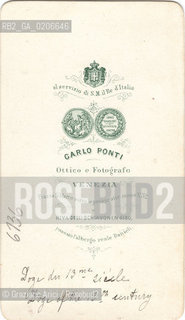 -VENEZIA, CARLO PONTI, DISEGNO DOGE DEL XIII SECOLO (RETRO), SENZA DATA. STAMPA ALLALBUMINA INCOLLATA SU CARTONE COLORATA A MANO, CARTE DE VISITE, CM 6X10,5  ©ARCHIVIO Graziano Arici/Rosebud2   FOTOANTICHE.-VENICE, CARLO PONTI, DOGE DEL XIII SECOLO, UNDATED. ALBUMEN PHOTOGRAPH HAND COLORED MOUNTED ON CARDBOARD, CARTE DE VISITE CM 6X10,5 ©Graziano Arici/Rosebud2 