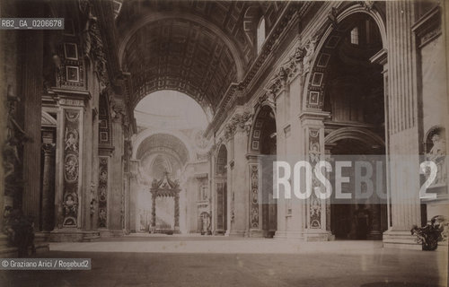 -ROMA, SENZA INDICAZIONE DAUTORE, INTERNO DELLA BASILICA VATICANA, SENZA DATA. STAMPA ALLALBUMINA INCOLLATA SU CARTONE, CM 26X17,5 CONTENUTE ALLINTERNO DELLALBUM H.F.M.H FROM T.H.H.-IN REMEBRANCE OF A PLEASANT TOUR SEPTEMBER 22nd NOVEMBER15th 1888 DUBLINO. ©ARCHIVIO Graziano Arici/Rosebud2  FOTOANTICHE.-ROME, NO AUTHORS INDICATION, INTERNO DELLA BASILICA VATICANA, UNDATED. ALBUMEN PHOTOGRAPH MOUNTED ON CARDBOARD, CM 26X17,5 ©Graziano Arici/Rosebud2 