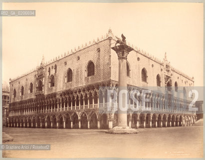 -VENEZIA, CARLO NAYA ?, PALAZZO DUCALE E COLONNA, SENZA DATA. STAMPA ALLALBUMINA INCOLLATA SU CARTONE, CM 23,7X18,6 ©ARCHIVIO Graziano Arici/Rosebud2  FOTOANTICHE.-VENICE, CARLO NAYA ?, PALAZZO DUCALE E COLONNA, UNDATED. ALBUMEN PHOTOGRAPH MOUNTED ON CARDBOARD, CM 23,7X18,6 ©Graziano Arici / rosebud2