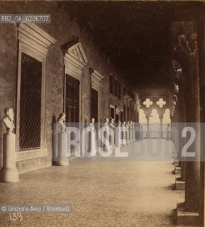 -VENEZIA, CARLO NAYA, LOGGIATO ESTERNO DI PALAZZO DUCALE, SENZA DATA. POSITIVO ALLALBUMINA MONTATO SU CARTONE, FOTOGRAFIA STEREOSCOPICA, CM 17,5X8,2  ©ARCHIVIO Graziano Arici/Rosebud2   FOTOANTICHE.-VENICE, CARLO NAYA, LOGGIATO ESTERNO DI PALAZZO DUCALE, UNDATED. ALBUMEN POSITIVE MOUNTED ON CARDBOARD, STEREOSCOPICAL PHOTOGRAPH CM 17,5X8,2 ©Graziano Arici / rosebud2