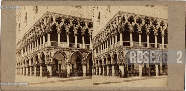 -VENEZIA, SENZA INDICAZIONE DAUTORE, ANGOLO DI  PALAZZO DUCALE, ANTE 1866. POSITIVO ALLALBUMINA MONTATO SU CARTONE, FOTOGRAFIA STEREOSCOPICA, CM 16,7X8,4  ©ARCHIVIO Graziano Arici/Rosebud2   FOTOANTICHE.-VENICE, NO AUTHORS INDICATION, ANGOLO DI PALAZZO DUCALE, ANTE 1866. ALBUMEN POSITIVE MOUNTED ON CARDBOARD, STEREOSCOPICAL PHOTOGRAPH CM 16,7X8,4 ©Graziano Arici / rosebud2 .