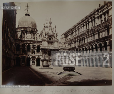 -VENEZIA, SENZA INDICAZIONE DAUTORE, COUR YARD  SHOWING PART OF ST. MARK AND PART OF DOGES PALACE, SENZA DATA. STAMPA ALLALBUMINA INCOLLATA SU CARTONE, CM 35,6X27 ©ARCHIVIO Graziano Arici/Rosebud2  CORTILE INTERNO DI PALAZZO DUCALE, FOTOANTICHE.-VENICE, NO AUTHORS INDICATION, COUR YARD  SHOWING PART OF ST. MARK AND PART OF DOGES PALACE, UNDATED. ALBUMEN PHOTOGRAPH MOUNTED ON CARDBOARD, CM 35,6X27 ©Graziano Arici / rosebud2