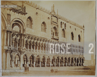 -VENEZIA, SENZA INDICAZIONE DAUTORE, PALAZZO DUCALE, ANTE 1866. STAMPA ALLALBUMINA INCOLLATA SU CARTONE, CM 33,3X26,8 ©ARCHIVIO Graziano Arici/Rosebud2   FOTOANTICHE.-VENICE, NO AUTHORS INDICATION,  PALAZZO DUCALE, ANTE 1866. ALBUMEN PHOTOGRAPH  MOUNTED ON CARDBOARD, CM 33,3X26,8 ©Graziano Arici / rosebud2