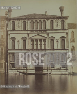 -VENEZIA, SENZA INDICAZIONE DAUTORE, PALAZZO CONTARINI DELLE FIGURE, SENZA DATA. STAMPA ALLALBUMINA INCOLLATA SU CARTONE, CM 26,4X32 ©ARCHIVIO Graziano Arici/Rosebud2   FOTOANTICHE.-VENICE, NO AUTHORS INDICATION, PALAZZO CONTARINI DELLE FIGURE, UNDATED. ALBUMEN PHOTOGRAPH MOUNTED ON CARDBOARD, CM 26,4X32 ©Graziano Arici / rosebud2