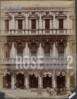 -VENEZIA, FRATELLI ALINARI, PROCURATIE NUOVE, SENZA DATA. STAMPA ALLALBUMINA, CM 25,7X19,5 ©ARCHIVIO Graziano Arici/Rosebud2  FOTOGRAFO E  CAFE FLORIAN. FOTOANTICHE.-VENICE, FRATELLI ALINARI, PROCURATIE NUOVE, UNDATED. ALBUMEN PHOTOGRAPH, CM 25,7X19,5 ©Graziano Arici/Rosebud2 