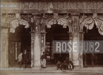 -VENEZIA, FRATELLI ALINARI, PROCURATIE NUOVE, SENZA DATA. STAMPA ALLALBUMINA, CM 25,7X19,5 ©ARCHIVIO Graziano Arici/Rosebud2  FOTOGRAFO E  CAFE FLORIAN. FOTOANTICHE.-VENICE, FRATELLI ALINARI, PROCURATIE NUOVE, UNDATED. ALBUMEN PHOTOGRAPH, CM 25,7X19,5 ©Graziano Arici/Rosebud2 