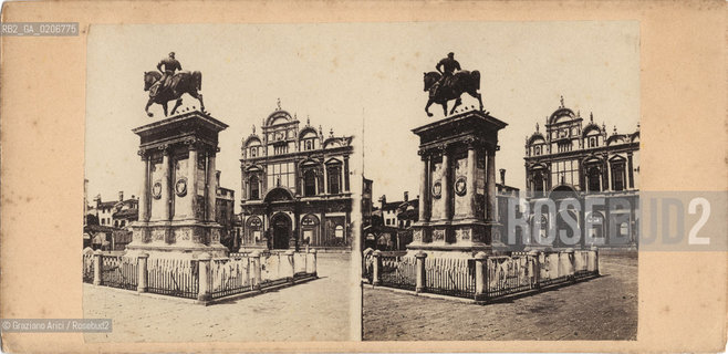 -VENEZIA, SENZA INDICAZIONE DAUTORE, CAMPO S. GIOVANNI E PAOLO, SENZA DATA. POSITIVO ALLALBUMINA MONTATO SU CARTONE, FOTOGRAFIA STEREOSCOPICA, CM 17,3X8,4  ©ARCHIVIO Graziano Arici/Rosebud2  STATUA DI BARTOLOMEO COLLEONI E OSPEDALE FOTOANTICHE.-VENICE, NO AUTHORS INDICATION, CAMPO S. GIOVANNI E PAOLO, UNDATED. ALBUMEN POSITIVE MOUNTED ON CARDBOARD, STEREOSCOPICAL PHOTOGRAPH CM 17,3X8,4 ©Graziano Arici / rosebud2