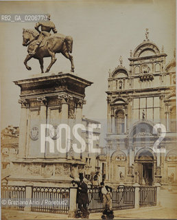 -VENEZIA, SENZA INDICAZIONE DAUTORE, MONUMENTO A BARTOLOMEO COLLEONI IN CAMPO SS. GIOVANNI E PAOLO E OSPEDALE CIVILE, 1860 C.A.. STAMPA ALLALBUMINA INCOLLATA SU CARTONE, CM 26,6X33 ©ARCHIVIO Graziano Arici/Rosebud2   FOTOANTICHE.-VENICE, NO AUTHORS INDICATION, MONUMENTO A BARTOLOMEO COLLEONI IN CAMPO SS. GIOVANNI E PAOLO E OSPEDALE CIVILE, 1860 C.A.. ALBUMEN PHOTOGRAPH MOUNTED ON CARDBOARD, CM 26,6X33  ©Graziano Arici/Rosebud2 