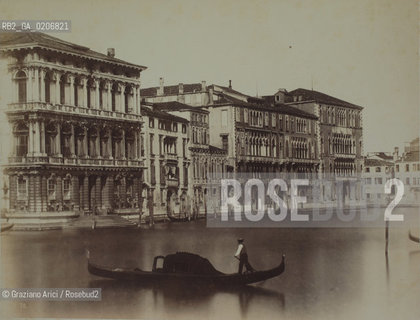 -VENEZIA, CARLO NAYA PIAZZA S. MARCO 77 E 78 BIS, PALAZZO REZZONICO, GIUSTINIAN E FOSCARI SUL CANAL GRANDE, SENZA DATA. STAMPA ALLALBUMINA  INCOLLATA SU CARTONE CON TIMBRO NAYA, CM 35,2X27 ©ARCHIVIO Graziano Arici/Rosebud2  GONDOLA FOTOANTICHE.-VENICE, CARLO NAYA PIAZZA S. MARCO 77 E 78 BIS, PALAZZO REZZONICO, GIUSTINIAN E FOSCARI SUL CANAL GRANDE, UNDATED. ALBUMEN PHOTOGRAPH  MOUNTED ON CARDBOARD WITH STAMP NAYA, CM 35,2X27 ©Graziano Arici / rosebud2