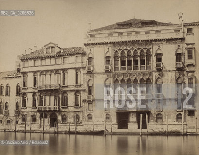 -VENEZIA, CARLO NAYA, PALAZZO PISANI-MORETTA E PALAZZO TIEPOLO, SENZA DATA. STAMPA ALLALBUMINA INCOLLATA SU CARTONE, CM 24,2X19 ©ARCHIVIO Graziano Arici/Rosebud2  FOTOANTICHE.-VENICE, CARLO NAYA, PALAZZO PISANI-MORETTA E PALAZZO TIEPOLO, UNDATED. ALBUMEN PHOTOGRAPH MOUNTED ON CARDBOARD, CM 24,2X19 ©Graziano Arici/Rosebud2 