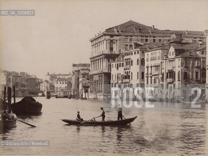 -VENEZIA, SENZA INDICAZIONE DAUTORE, CANAL GRANDE, SENZA DATA. STAMPA ALLALBUMINA INCOLLATA SU CARTONE, CM 24,6X18,4 ©ARCHIVIO Graziano Arici/Rosebud2  BARCA FOTOANTICHE.-VENICE, NO AUTHORS INDICATION,  CANAL GRANDE, UNDATED. ALBUMEN PHOTOGRAPH MOUNTED ON CARDBOARD, CM 24,6X18,4 ©Graziano Arici/Rosebud2 