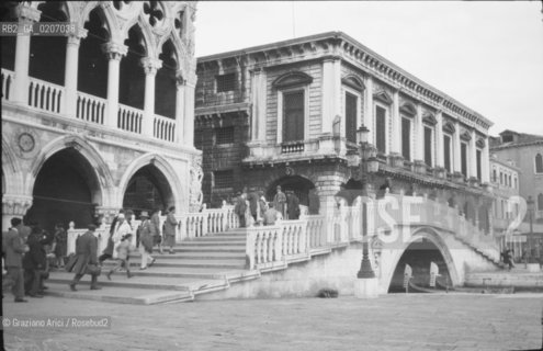 -VENEZIA, SENZA INDICAZIONE DAUTORE, PONTE DELLA PAGLIA, SENZA DATA. NEGATIVO IN GELATINA, CM 9,3X6 ©ARCHIVIO Graziano Arici/Rosebud2   PRIGIONI, PALAZZO DUCALE, FOTOANTICHE.-VENICE, SENZA INDICAZIONE DAUTORE, PONTE DELLA PAGLIA, UNDATED. GELATINES NEGATIVE, CM  9,3X6 ©Graziano Arici / rosebud2