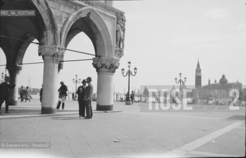 -VENEZIA, SENZA INDICAZIONE DAUTORE, PALAZZO DUCALE E MOLO, SENZA DATA. NEGATIVO IN GELATINA, CM 9,3X6 ©ARCHIVIO Graziano Arici/Rosebud2   FOTOANTICHE.-VENICE, NO AUTHORS INDICATION, PALAZZO DUCALE E MOLO, UNDATED. GELATINES NEGATIVE, CM  9,3X6 ©Graziano Arici / rosebud2