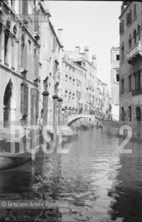 -VENEZIA, SENZA INDICAZIONE DAUTORE, CANALE, SENZA DATA. NEGATIVO IN GELATINA, CM 9,3X6 ©ARCHIVIO Graziano Arici/Rosebud2   FOTOANTICHE.-VENICE, NO AUTHORS INDICATION, CANALE, UNDATED. GELATINES NEGATIVE, CM  9,3X6 ©Graziano Arici / rosebud2
