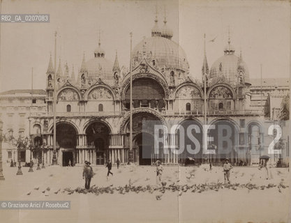 -VENEZIA, SENZA INDICAZIONE DAUTORE, PIAZZA S.MARCO E BASILICA, SENZA DATA. STAMPA ALLALBUMINA INCOLLATA SU CARTONE, CM 24,8X19,3 ©ARCHIVIO Graziano Arici/Rosebud2  FOTOANTICHE.-VENICE, NO AUTHORS INDICATION, PIAZZA S.MARCO E BASILICA, UNDATED. ALBUMEN PHOTOGRAPH MOUNTED ON CARDBOARD, CM 24,7X19,3 ©Graziano Arici / rosebud2