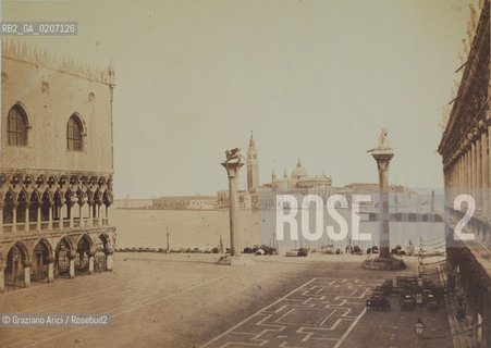 -VENEZIA, CARLO PONTI, PIAZZETTA S. MARCO, ANTE 1866. STAMPA ALLALBUMINA  INCOLLATA SU CARTONE CON TIMBRO CARLO PONTI, CM 34,7X24,6 ©ARCHIVIO Graziano Arici/Rosebud2   FOTOANTICHE.-VENICE, CARLO PONTI, PIAZZETTA S. MARCO, ANTE 1866. ALBUMEN PHOTOGRAPH  MOUNTED ON CARDBOARD WITH STAMP CARLO PONTI, CM 34,7X24,6 ©Graziano Arici / rosebud2