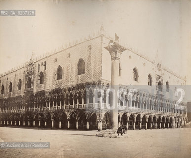 -VENEZIA, SENZA INDICAZIONE DAUTORE, PALAZZO DUCALE, SENZA DATA. STAMPA ALLALBUMINA INCOLLATA SU CARTONE, CM 24,1X20,2 ©ARCHIVIO Graziano Arici/Rosebud2  FOTOANTICHE.-VENICE, NO AUTHORS INDICATION, PALAZZO DUCALE, UNDATED. ALBUMEN PHOTOGRAPH MOUNTED ON CARDBOARD, CM 24,1X20,2 ©Graziano Arici / rosebud2