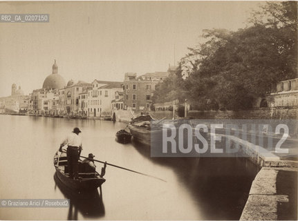 -VENEZIA, SENZA INDICAZIONE DAUTORE, VEDUTA DA PIAZZALE ROMA VERSO LA STAZIONE, SENZA DATA. STAMPA ALLALBUMINA INCOLLATA SU CARTONE, CM 24,2X17,8 ©ARCHIVIO Graziano Arici/Rosebud2  BARCA FOTOANTICHE.-VENICE, NO AUTHORS INDICATION, VEDUTA DA PIAZZALE ROMA VERSO LA STAZIONE, UNDATED. ALBUMEN PHOTOGRAPH MOUNTED ON CARDBOARD, CM 24,2X17,8 ©Graziano Arici / rosebud2