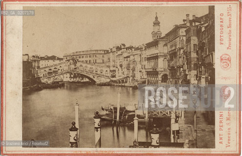 -VENEZIA, ANTONIO PERINI, PONTE DI RIALTO, 1870 C.A. STAMPA ALLALBUMINA INCOLLATA SU CARTONE, CARTE DE VISITE, CM 10,7X16,6  ©ARCHIVIO Graziano Arici/Rosebud2  FOTOANTICHE.-VENICE, ANTONIO PERINI, PONTE DI RIALTO, 1870 C.A. ALBUMEN PHOTOGRAPH MOUNTED ON CARDBOARD, CARTE DE VISITE CM 10,7X16,6 ©Graziano Arici / rosebud2