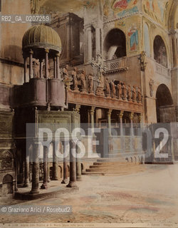 -VENEZIA, PAOLO SALVIATI, INTERNO DELLA BASILICA DI S.MARCO PRESO DALLA PARTE SINISTRA, SENZA DATA. STAMPA ALLALBUMINA COLORATA A MANO INCOLLATA SU CARTONE, CM 19,5X24,3 CONTENUTE ALLINTERNO DELLALBUM H.F.M.H FROM T.H.H.-IN REMEBRANCE OF A PLEASANT TOUR SEPTEMBER 22nd NOVEMBER15th 1888 DUBLINO. ©ARCHIVIO Graziano Arici/Rosebud2   FOTOANTICHE.-VENICE, PAOLO SALVIATI, INTERNO DELLA BASILICA DI S.MARCO PRESO DALLA PARTE SINISTRA, UNDATED. ALBUMEN PHOTOGRAPH HAND COLOURED MOUNTED ON CARDBOARD, CM 19,5X24,3 ©Graziano Arici/Rosebud2 