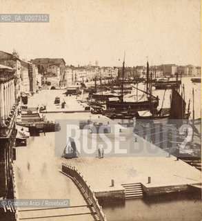 -VENEZIA, CARLO NAYA PIAZZA S. MARCO 77-78 BIS, RIVA DEGLI SCHIAVONI, SENZA DATA. POSITIVO ALLALBUMINA MONTATO SU CARTONE, FOTOGRAFIA STEREOSCOPICA, CM 17,3X8,4  ©ARCHIVIO Graziano Arici/Rosebud2  PONTE DELLA PAGLIA E BARCA VISTI DA PALAZZO DUCALE, FOTOANTICHE.-VENICE, CARLO NAYA PIAZZA S. MARCO 77-78 BIS, RIVA DEGLI SCHIAVONI, UNDATED. ALBUMEN POSITIVE MOUNTED ON CARDBOARD, STEREOSCOPICAL PHOTOGRAPH CM 17,3X8,4 ©Graziano Arici / rosebud2