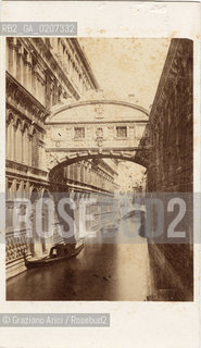 -VENEZIA, CARLO NAYA, PONTE DEI SOSPIRI, SENZA DATA. STAMPA ALLALBUMINA INCOLLATA SU CARTONE, CARTE DE VISITE, CM 6,1X10,5  ©ARCHIVIO Graziano Arici/Rosebud2  FOTOANTICHE.-VENICE, CARLO NAYA, PONTE DEI SOSPIRI, UNDATED. ALBUMEN PHOTOGRAPH MOUNTED ON CARDBOARD, CARTE DE VISITE CM 6,1X10,5 ©Graziano Arici/Rosebud2 
