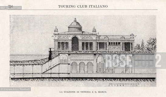 -VENEZIA, SENZA INDICAZIONE DAUTORE, LA STAZIONE DI VENEZIA A S. MARCO, SENZA DATA. ILLUSTRAZIONE TRATTA DALLA RIVISTA MENSILE TOURING CLUB ITALIANO, CM 13,5X6,5 ©ARCHIVIO Graziano Arici/Rosebud2  FOTOANTICHE.-VENICE, NO AUTHORS INDICATION, LA STAZIONE DI VENEZIA A S. MARCO, UNDATED. PLATE FROM TOURING CLUB ITALIANO, CM 13,5X6,5 ©Graziano Arici / rosebud2