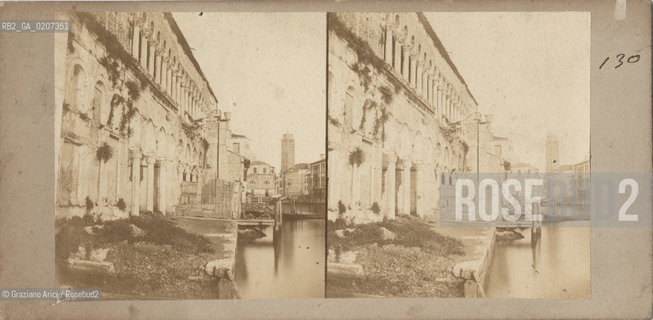 -VENEZIA, SENZA INDICAZIONE DAUTORE, FONTEGO DEI TURCHI, 1858 C.A. POSITIVO ALLALBUMINA MONTATO SU CARTONE, FOTOGRAFIA STEREOSCOPICA, CM 17,2X8,4  ©ARCHIVIO Graziano Arici/Rosebud2   FOTOANTICHE.-VENICE, NO AUTHORS INDICATION, FONTEGO DEI TURCHI, 1858 C.A. ALBUMEN POSITIVE MOUNTED ON CARDBOARD, STEREOSCOPICAL PHOTOGRAPH CM 17,2X8,4 ©Graziano Arici / rosebud2 .