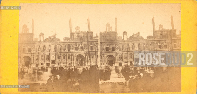 -PARIGI, SENZA INDICAZIONE DAUTORE, HOTEL DE VILLE INCENDIE, 1871. STAMPA ALLALBUMINA INCOLLATA SU CARTONE, FOTOGRAFIA STEREOSCOPICA,  CM 17,3X8,4  ©ARCHIVIO Graziano Arici/Rosebud2   HOTEL DE VILLE INCENDIATO, ROVINE DI PARIGI, COMUNE DI PARIGI FOTOANTICHE.-PARIS, NO AUTHORS INDICATION, HOTEL DE VILLE INCENDIE, 1871. ALBUMEN PHOTOGRAPH MOUNTED ON CARDBOARD, STEREOSCOPICAL PHOTOGRAPH,  CM 17,3X8,4 ©Graziano Arici / rosebud2