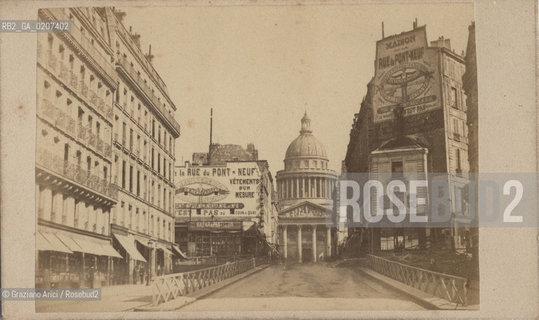 -PARIGI, SENZA INDICAZIONE DAUTORE, RUE SOUFFLOT - PANTHEON, 1871. STAMPA ALLALBUMINA INCOLLATA SU CARTONE, CARTE DE VISITE, CM 10,2X6  ©ARCHIVIO Graziano Arici/Rosebud2  COMUNE DI PARIGI  FOTOANTICHE.-PARIS, NO AUTHORS INDICATION, RUE SOUFFLOT - PANTHEON, 1871. ALBUMEN PHOTOGRAPH MOUNTED ON CARDBOARD, CARTE DE VISITE, CM 10,2X6 ©Graziano Arici / rosebud2