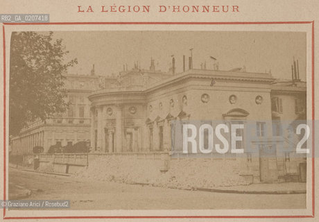 -PARIGI, PIERRE PETIT, LA LEGION DHONNEUR, MAGGIO 1871. STAMPA ALLALBUMINA INCOLLATA SU CARTONE CONTENUTA NEL LIBRO GUIDE RECUEIL DE PARIS BRULE, CM 9X5,4  ©ARCHIVIO Graziano Arici/Rosebud2  LA LEGIONE DONORE, ROVINE COMUNE DI PARIGI, FOTOANTICHE.-PARIS, PIERRE PETIT, LA LEGION DHONNEUR, MAY 1871. ALBUMEN PHOTOGRAPH MOUNTED ON CARDBOARD CONTENT IN THE BOOK GUIDE RECUEIL DE PARIS BRULE, CM 9X5,4 ©Graziano Arici / rosebud2