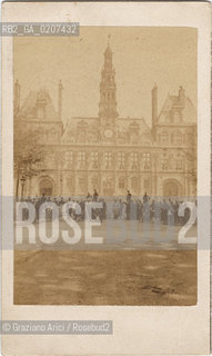 -PARIGI, PHOTOGRAPHIE FRANCK, HOTEL DE VILLE, 1871. STAMPA ALLALBUMINA INCOLLATA SU CARTONE, CARTE DE VISITE, CM 6,3X10,6  ©ARCHIVIO Graziano Arici/Rosebud2  BARRICATA, COMUNE DI PARIGI, FOTOANTICHE.-PARIS, PHOTOGRAPHIE FRANCK, HOTEL DE VILLE, 1871. ALBUMEN PHOTOGRAPH MOUNTED ON CARDBOARD, CARTE DE VISITE CM 6,3X10,6 ©Graziano Arici / rosebud2