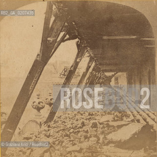 -PARIGI, SENZA INDICAZIONE DAUTORE, LA VILLETTE, 1871. STAMPA ALLALBUMINA INCOLLATA SU CARTONE, FOTOGRAFIA STEREOSCOPICA, CM 17,5X6,9  ©ARCHIVIO Graziano Arici/Rosebud2  ROVINE, COMUNE DI PARIGI, FOTOANTICHE.-PARIS, NO AUTHORS INDICATION, LA VILLETTE, 1871. ALBUMEN PHOTOGRAPH MOUNTED ON CARDBOARD, STEREOSCOPICAL PHOTOGRAPH, CM 17,5X6,9 ©Graziano Arici / rosebud2