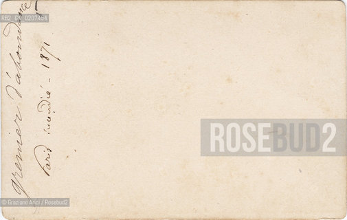 -PARIGI, SENZA INDICAZIONE DAUTORE, PARIS INCENDIE - GRENIER DABONDANCE (RETRO), 1871. STAMPA ALLALBUMINA INCOLLATA SU CARTONE, CARTE DE VISITE, CM 10,3X6,9  ©ARCHIVIO Graziano Arici/Rosebud2  PARIGI INCENDIATA, GRANAIO DELLABBONDANZA INCENDIATO, ROVINE, COMUNE DI PARIGI FOTOANTICHE.-PARIS, NO AUTHORS INDICATION, PARIS INCENDIE - GRENIER DABONDANCE, 1871. ALBUMEN PHOTOGRAPH MOUNTED ON CARDBOARD, CARTE DE VISITE CM 10,3X6,9 ©Graziano Arici/Rosebud2 