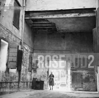 VENEZIA 1972 CONDIZIONE VETRAI DI MURANO ©Graziano Arici/Rosebud2 CONVENTO MURANO