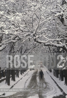 BUDAPEST 1980 - TRAM CON LA NEVE ©Graziano Arici/Rosebud2 INVERNO